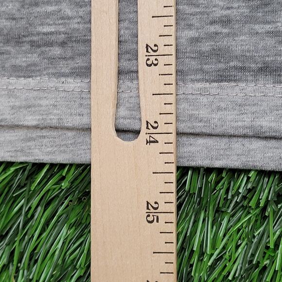 Looney-Tunes Bugs-Bunny Shirt Womens L/XL 19x24 Gray Cartoon - Picture 9 of 11